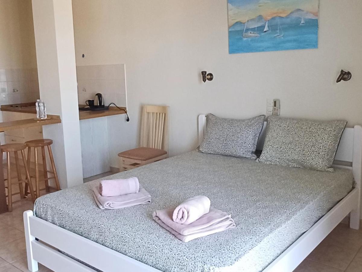 Flora Studios Corfu - Adults Only เวนิทเซส ภายนอก รูปภาพ