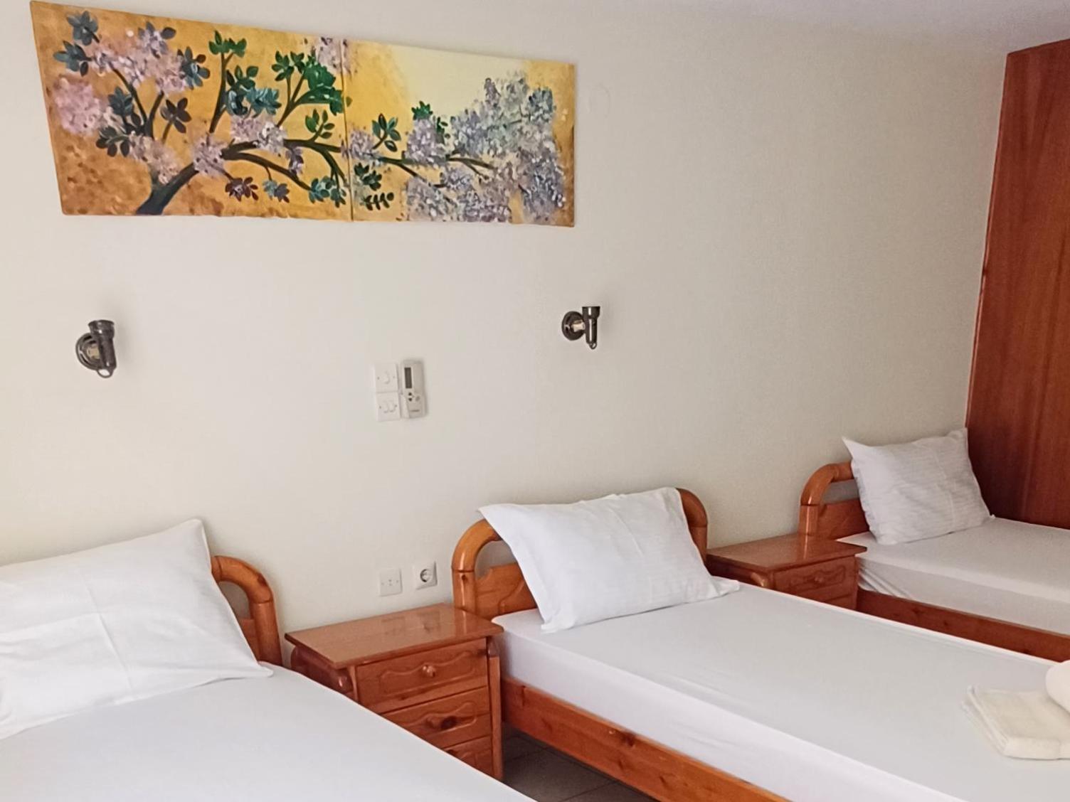 Flora Studios Corfu - Adults Only เวนิทเซส ภายนอก รูปภาพ