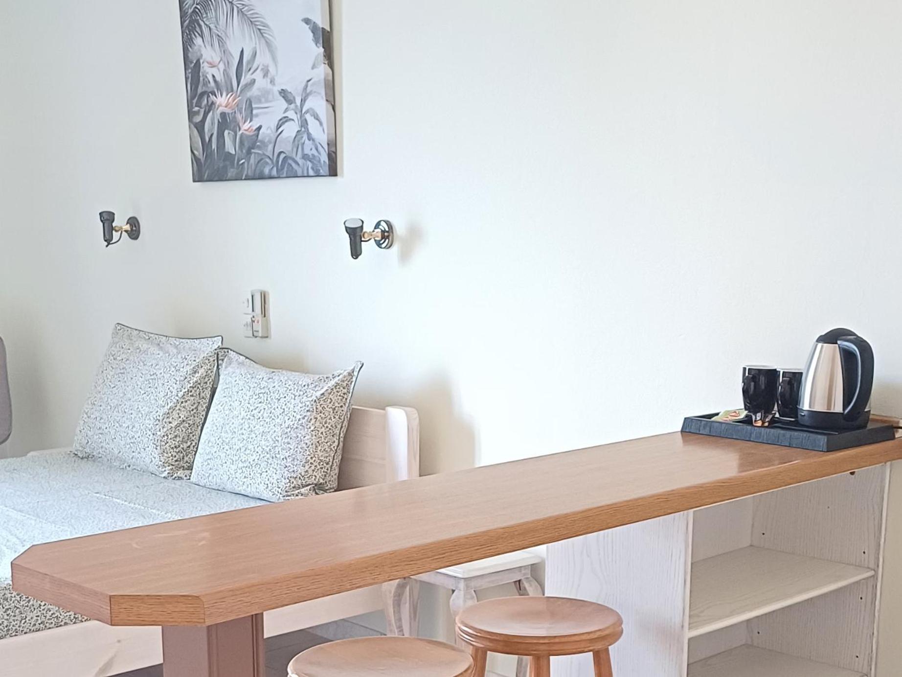 Flora Studios Corfu - Adults Only เวนิทเซส ภายนอก รูปภาพ