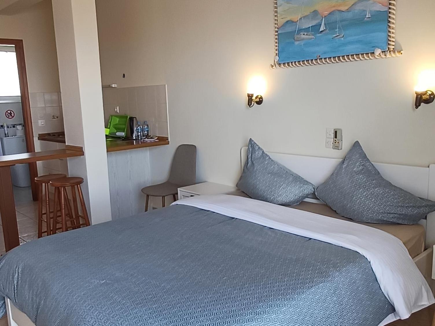 Flora Studios Corfu - Adults Only เวนิทเซส ภายนอก รูปภาพ