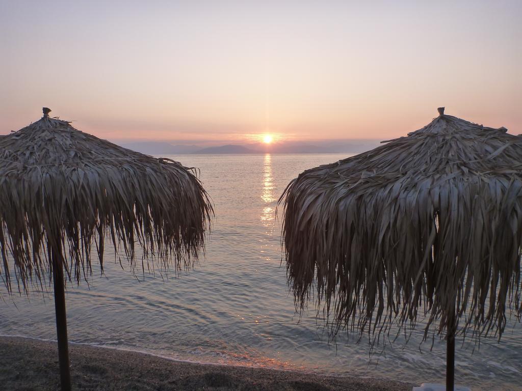 Flora Studios Corfu - Adults Only เวนิทเซส ภายนอก รูปภาพ